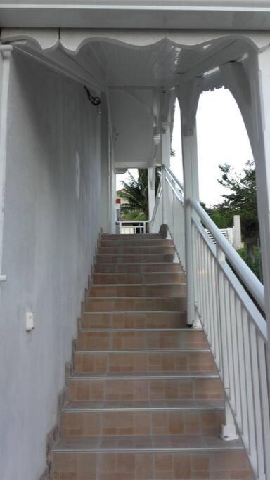 Location Saisonniere Bel Appartement Les Trois-Ilets Exterior foto